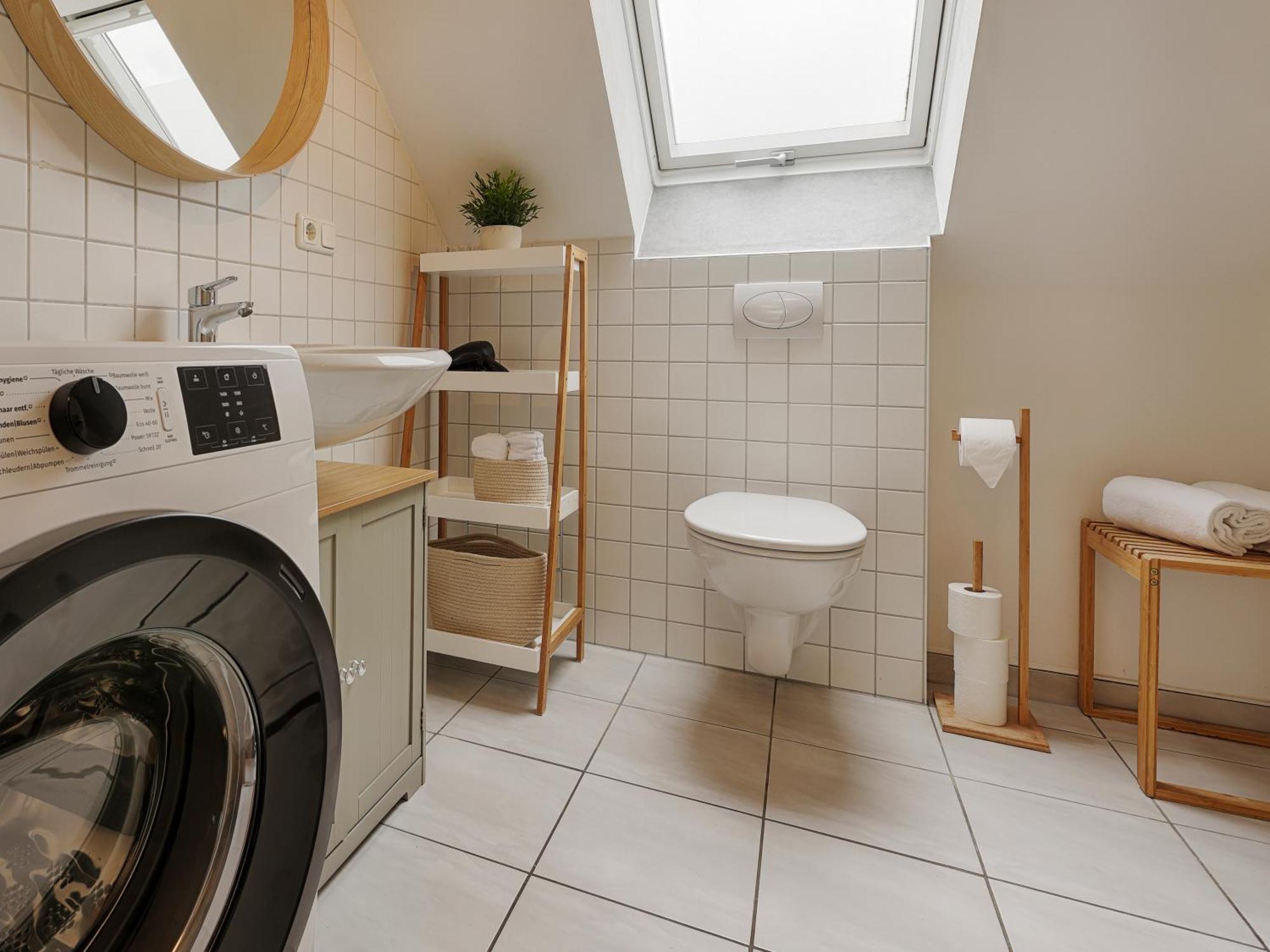 Homiestay City-Apartment, Balkon & Parkplatz Würzburg Eksteriør billede