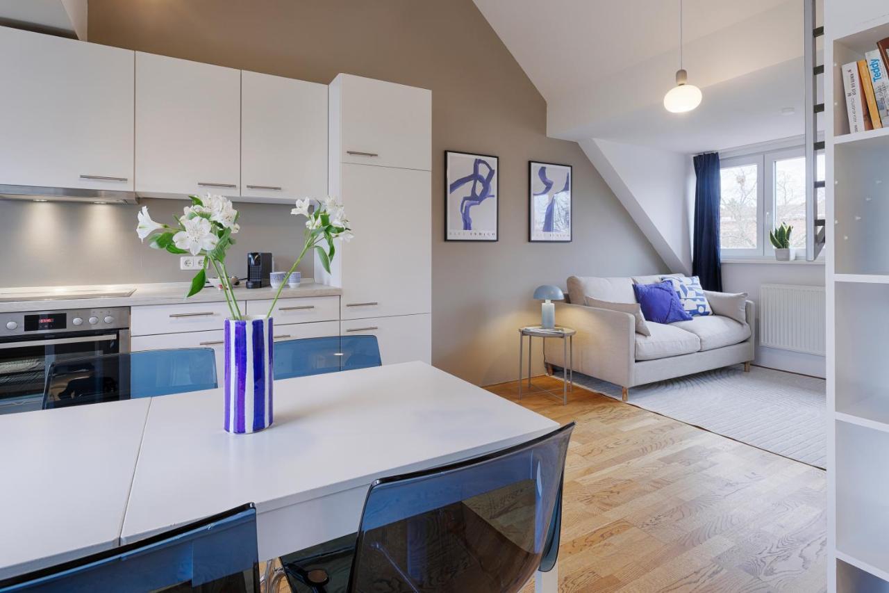 Homiestay City-Apartment, Balkon & Parkplatz Würzburg Eksteriør billede