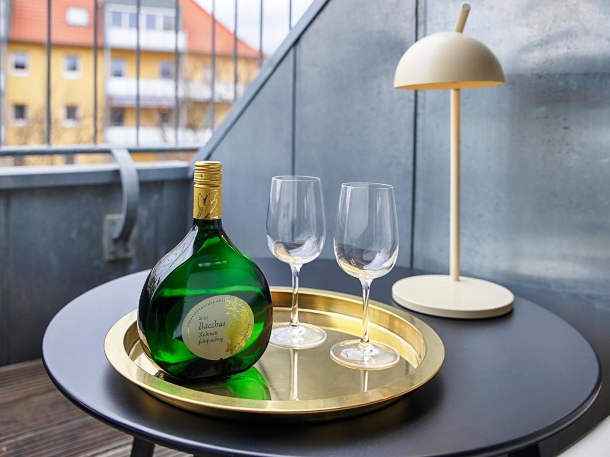 Homiestay City-Apartment, Balkon & Parkplatz Würzburg Eksteriør billede